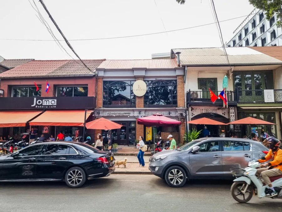 cafes restaurants Vientiane street