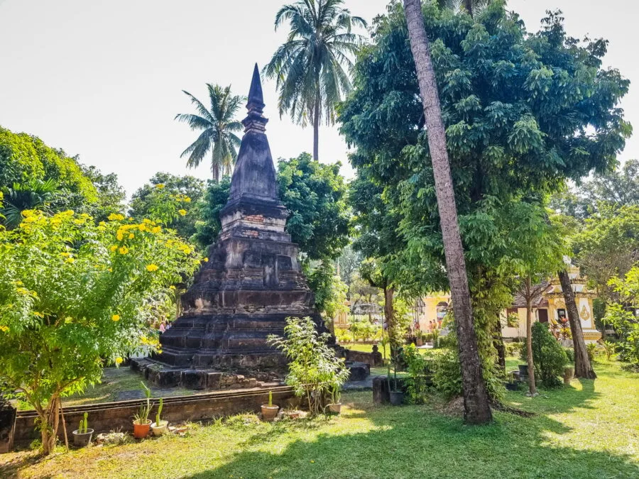 chedi garden vat sisaket Vientiane