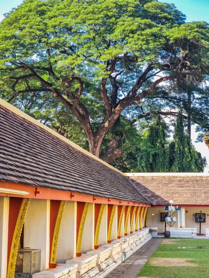 inner courtyard that luang vientiane