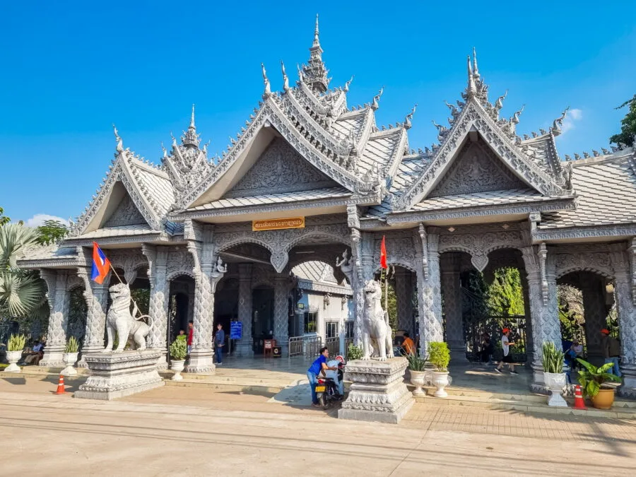 entrance to buddha park vientiane