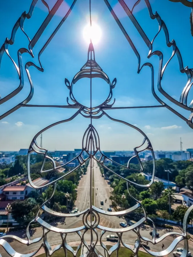 grid summit gate victory patuxai vientiane laos
