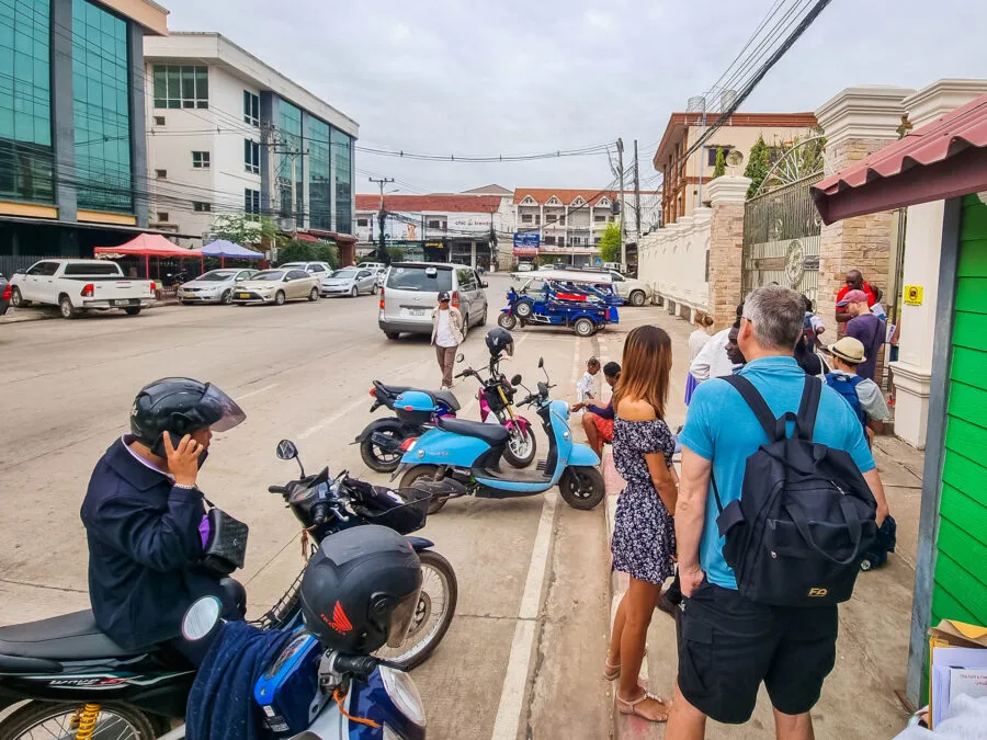 queue in front of thai embassy in vientiane
