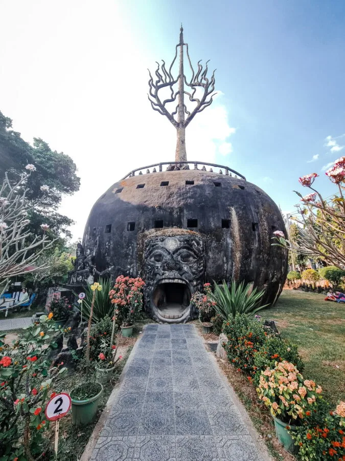 ball sculpture buddha park vientiane