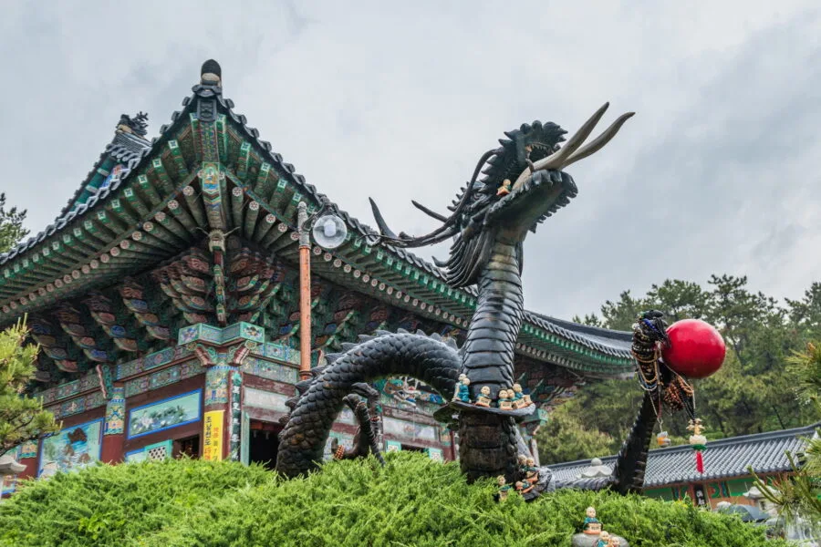 dragon temple Haedong Yonggungsa busan