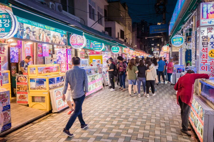 haeundae traditional market evening busan