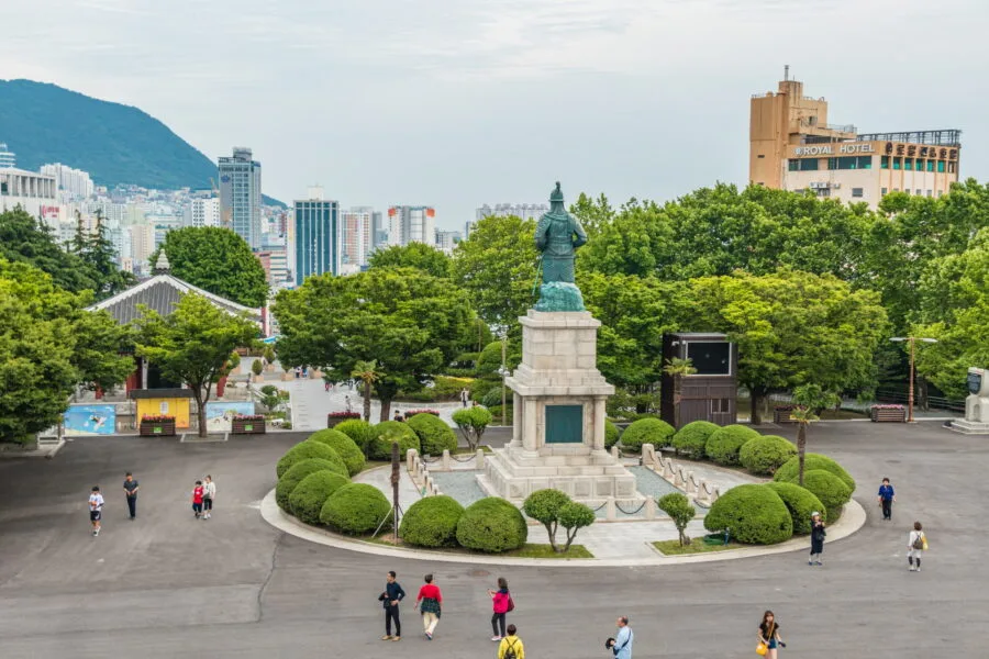 statue admiral Yi Sun-sin in Yongdusan park busan