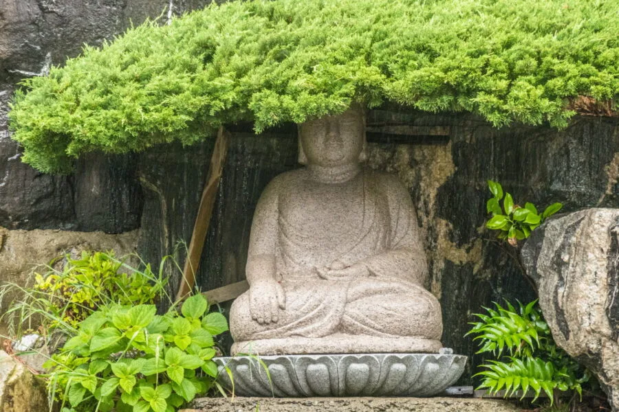 buddha statue stone temple Haedong Yonggungsa busan