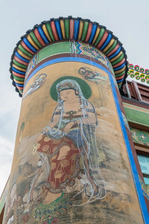 tour buddhist temple near yongdusan park busan
