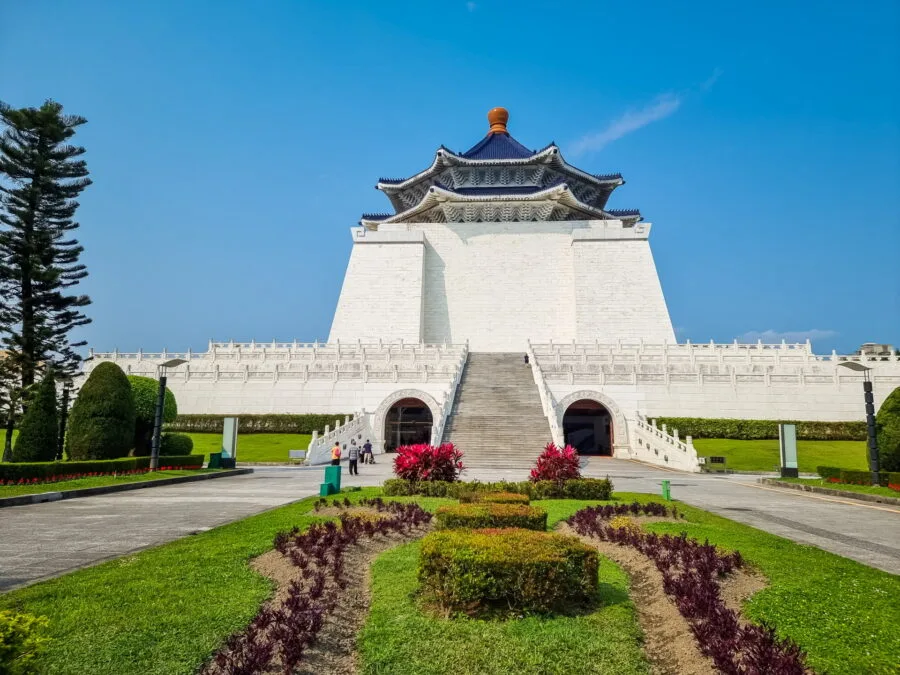 side of chiang kai shek memorial taipei
