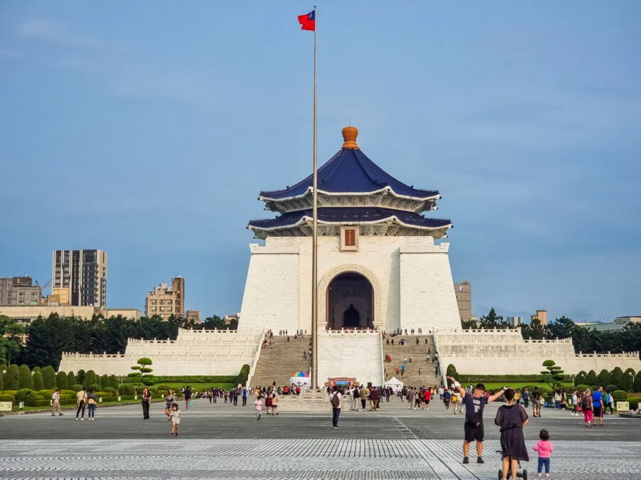 flag in front of chiang kai shek memorial taipei