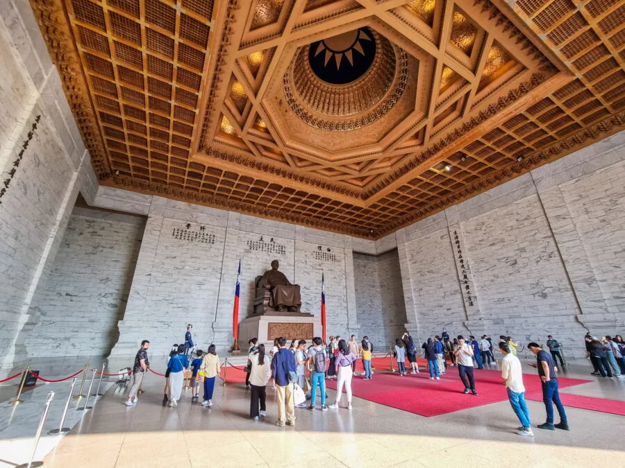 interior main hall memorial chiang kai shek taipei