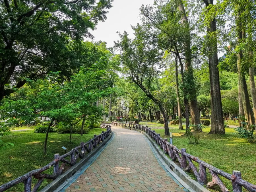 garden surrounding memorial chiang kai shek taipei