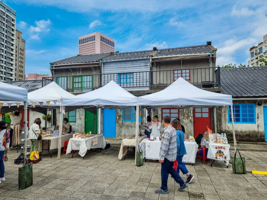 craft market 44 south village community market taipei
