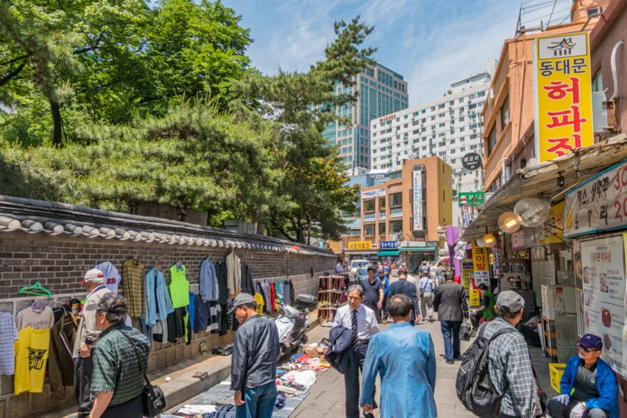 clothing market Tapgol Park Insadong Seoul