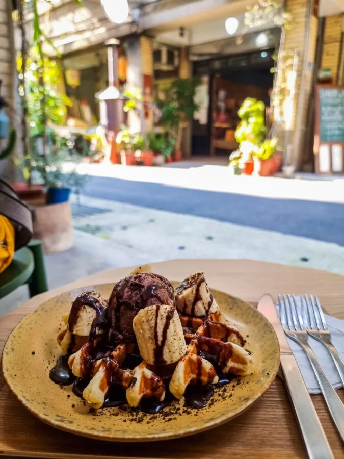 waffle break alley dihua street taipei taiwan