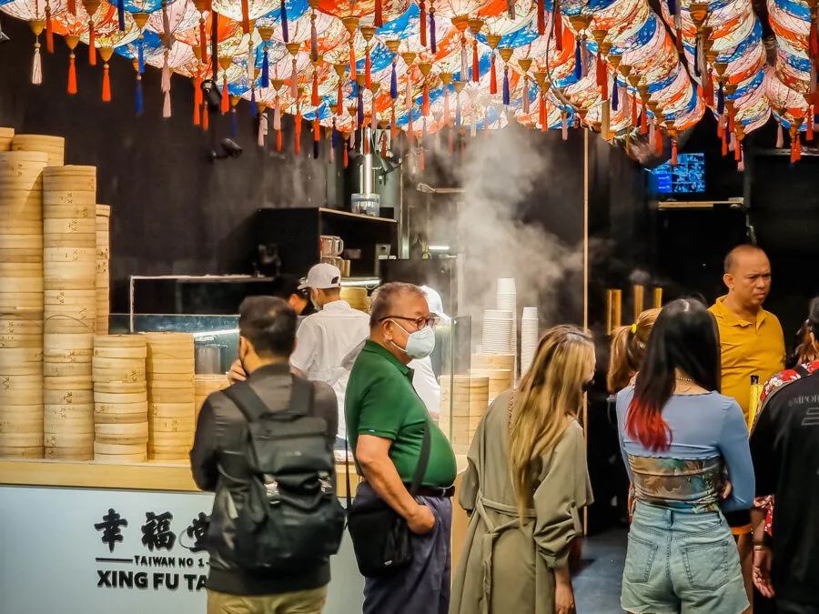 restaurant in the heart of ximending taipei