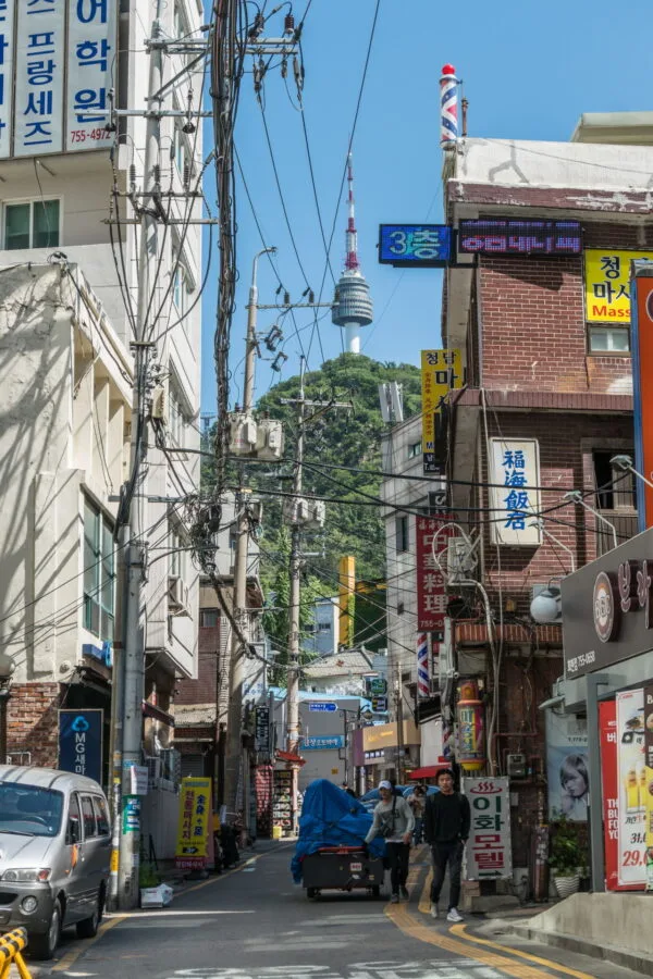 bakery alley near seoul tower namsan park