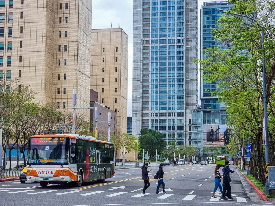 street scene taipei 101 district taiwan