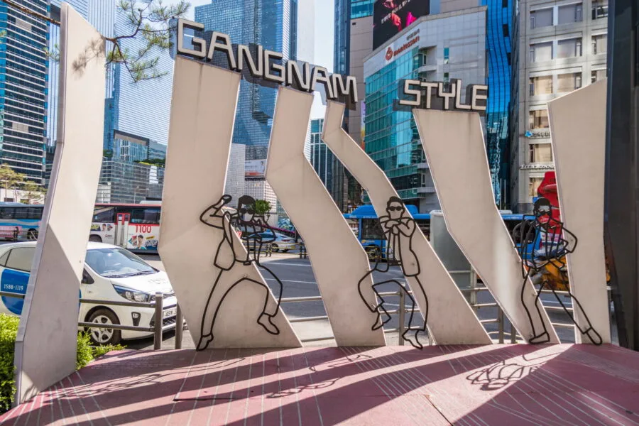seoul style gangnam psy sculpture