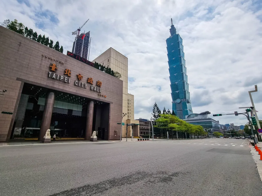 taipei city hall and taipei 101 taiwan