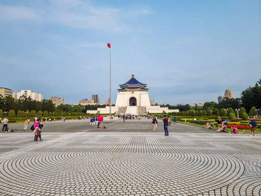 freedom square chiang kai shek memorial taipei
