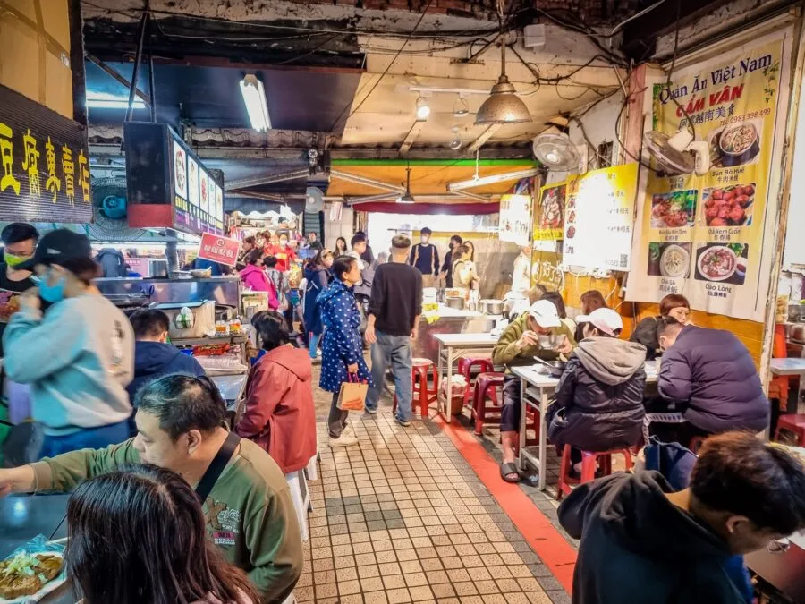 restaurant street night market rahoe street taipei