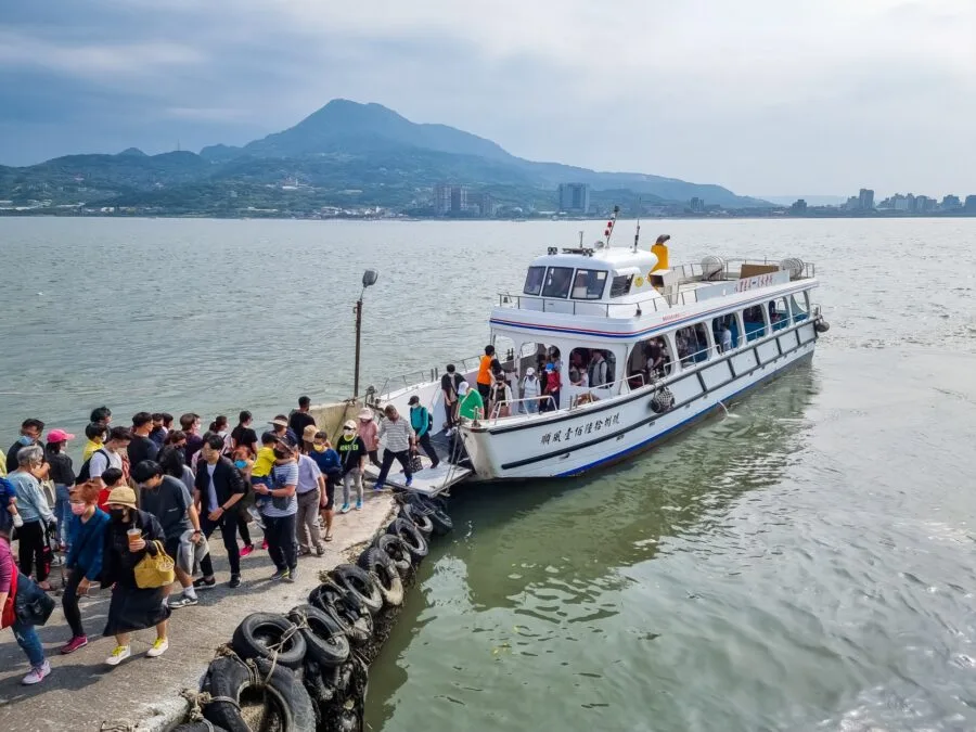 ferry tamsui bali new taipei taiwan