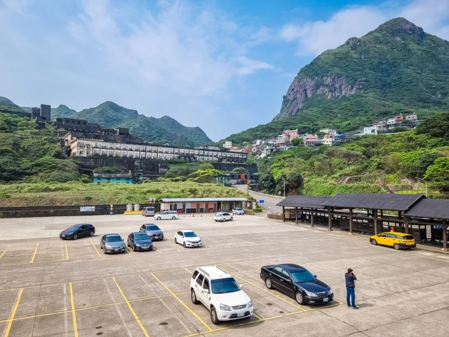 large parking lot shuinandong yingyang sea north taiwan