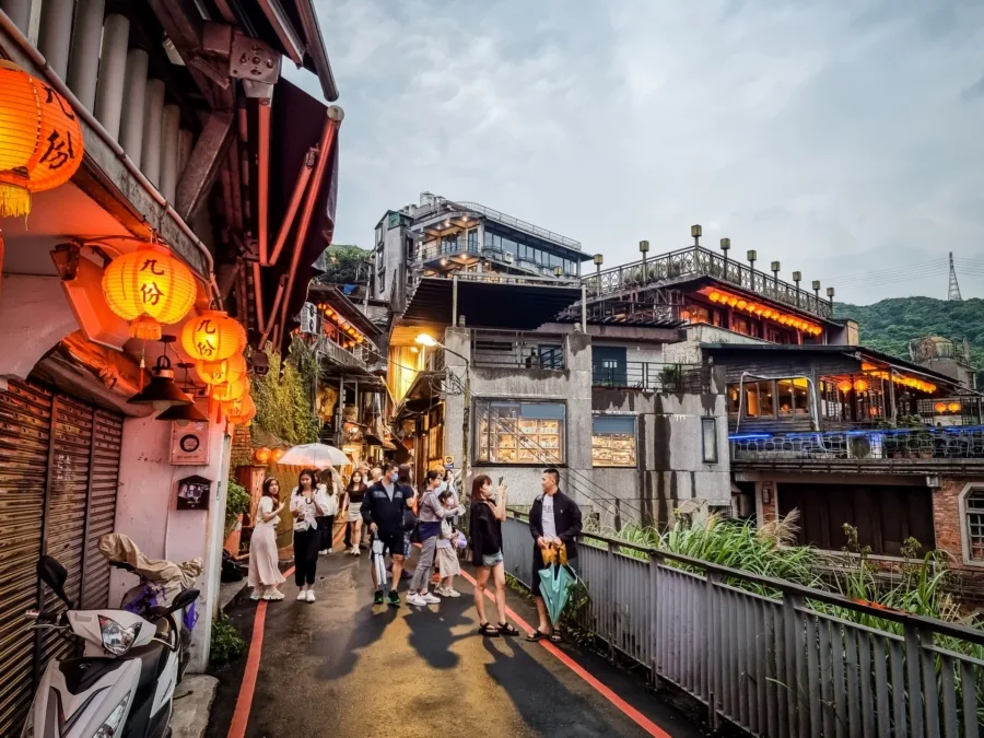 qingbian road jiufen taiwan
