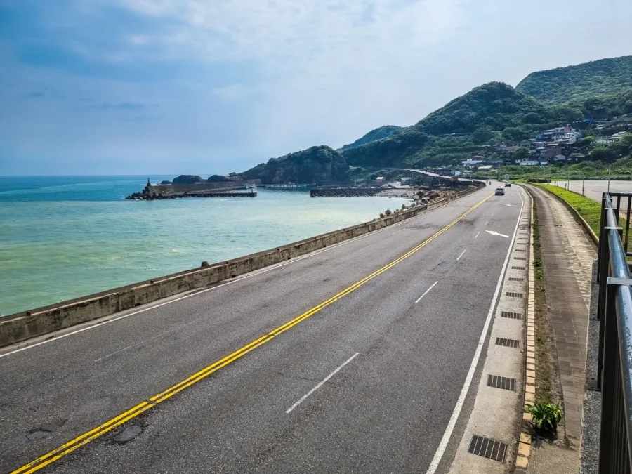 coastal route shuinandong yingyang sea north taiwan