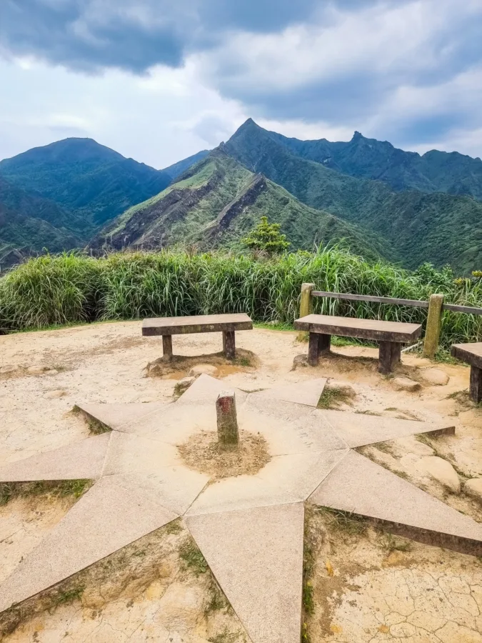 nanzilin trail summit north taiwan