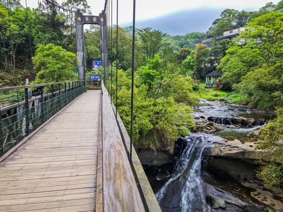 yanjingdong shifen suspension bridge and waterfall