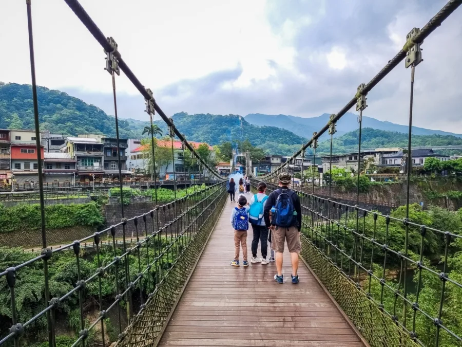 on the shifen suspension bridge taiwan