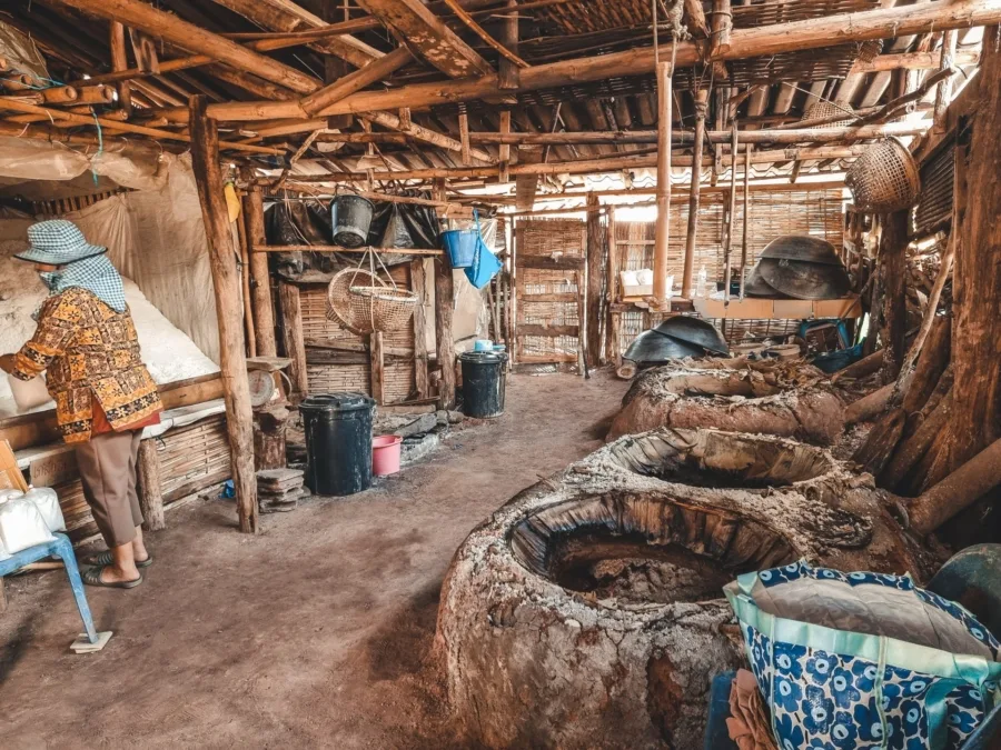 salt extracting oven bo kluea nan