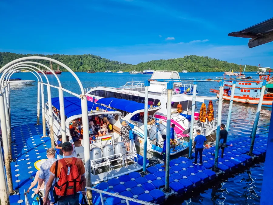 departure platform for similan thap lamu in khao lak