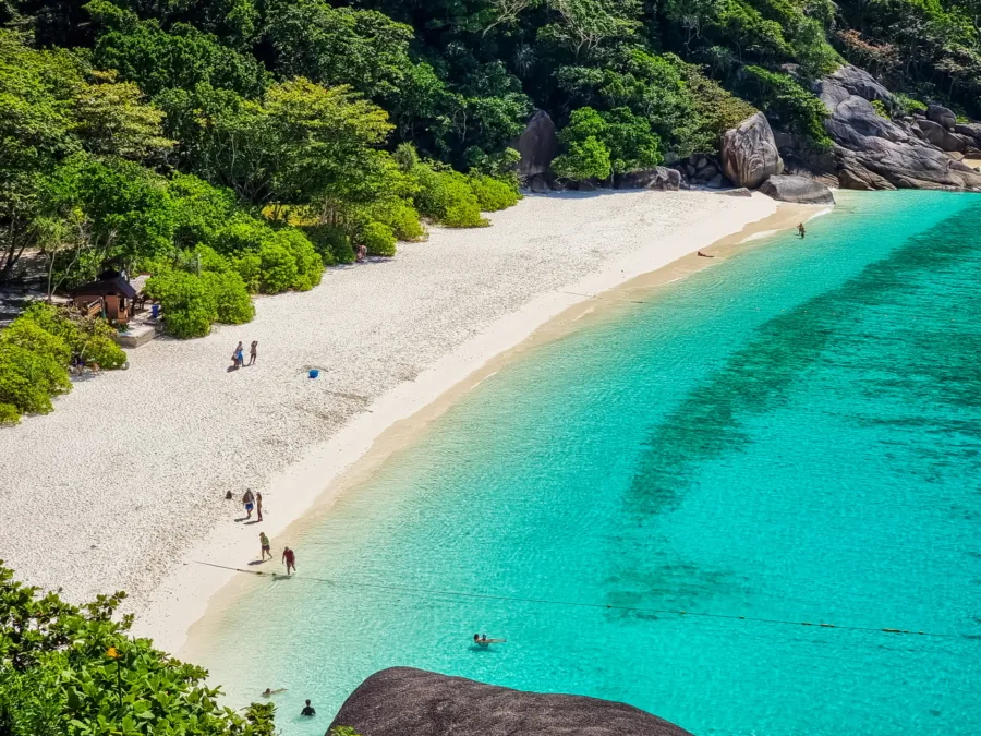 zoom bay beach ao kuerk ko similan