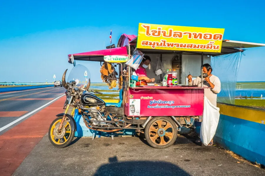 motorcycle street food stand
