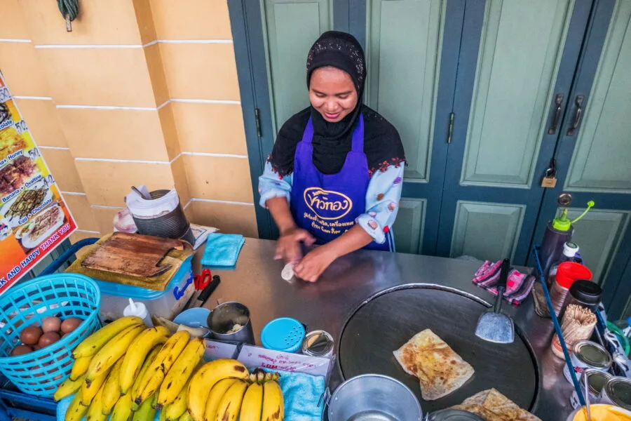 banana roti seller in front of Wat Pho Bangkok