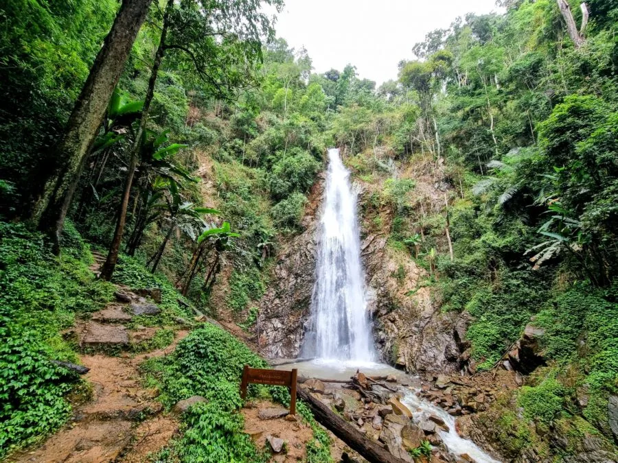 khun korn waterfall province de chiang rai