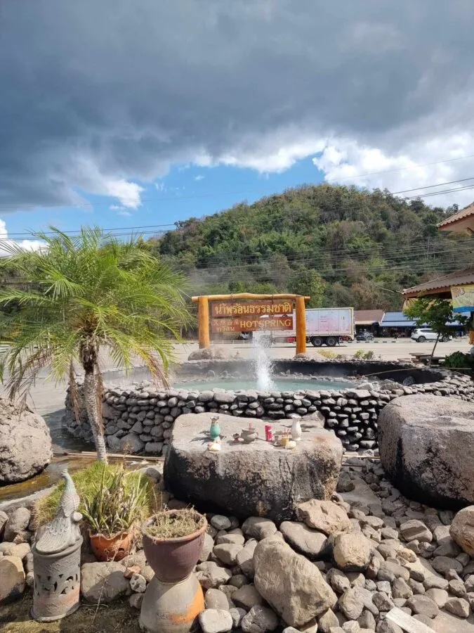 mae kachan hot spring route 118 chiang rai chiang mai