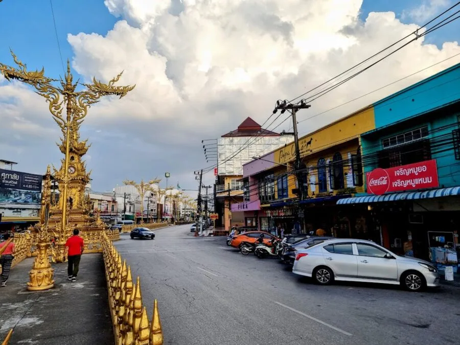 Chiang Rai Golden Clock Avenue