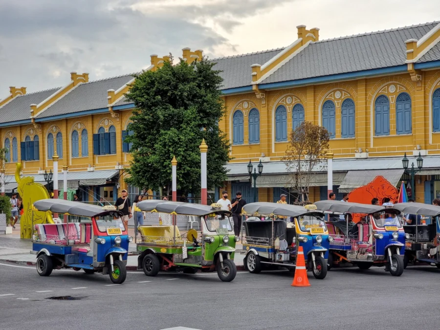 tuk tuk waiting next to the grand palace bangkok