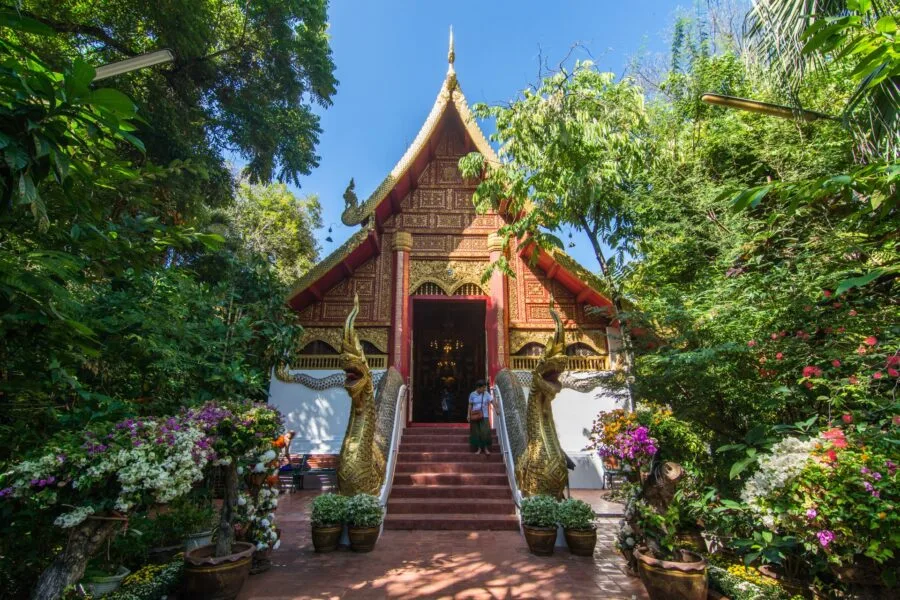 ubosot at wat phra kaeo chiang rai