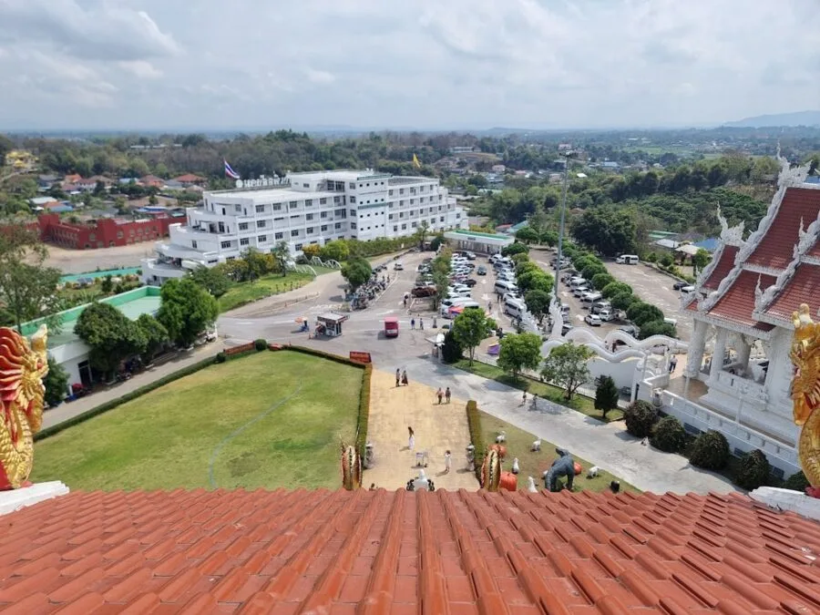 view from chedi wat huay pla kang chiang rai