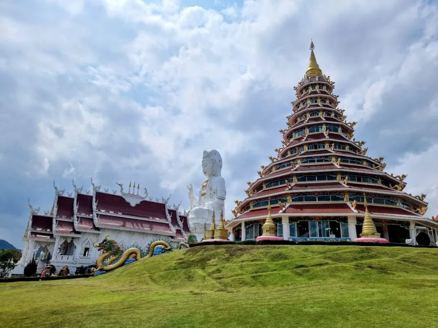 overall view of wat huay pla kang chiang rai