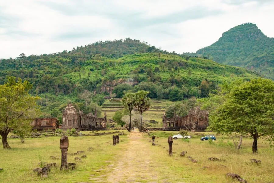 path leading to vat phou champassak laos