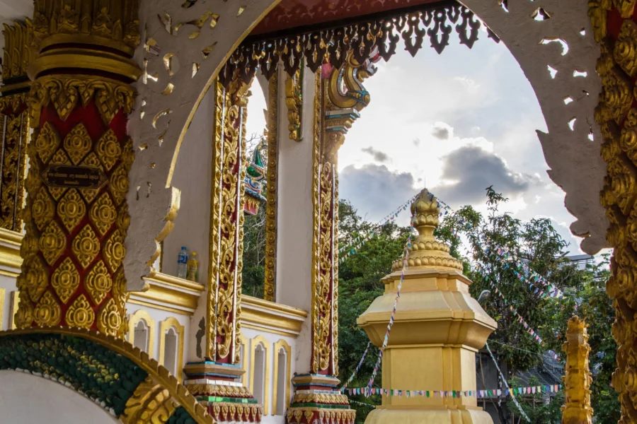 detail du temple wat phousalao paksé laos