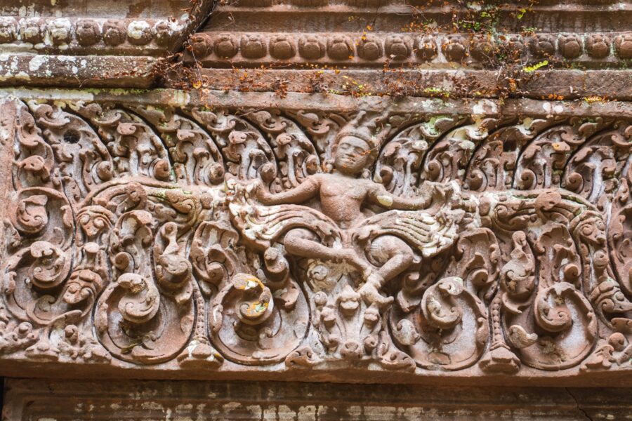 linteau visible au vat phou champassak laos
