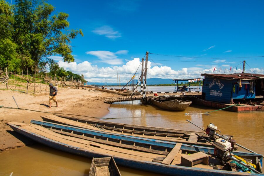 pha pin champassak terminal west traversee mekong