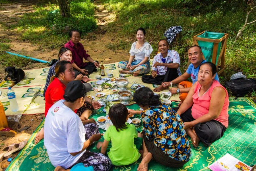 picnic tad koy loy champassak laos